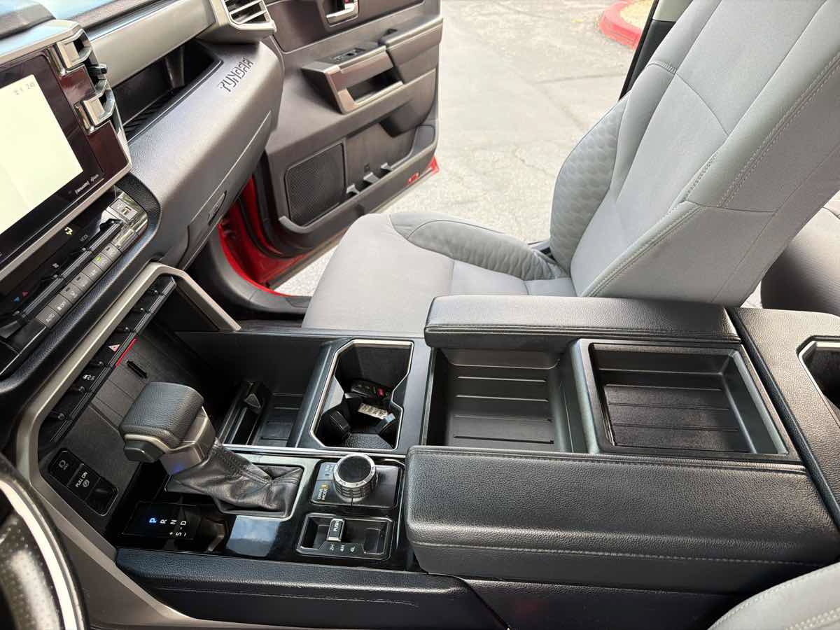 Used 2022 Toyota Tundra SR5 AWD/4WD image 33