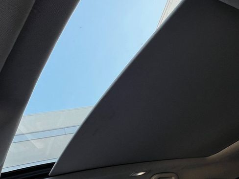 Used 2022 Acura RDX w/ Technology Package image 33