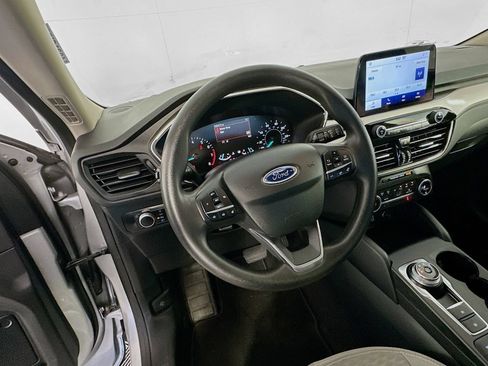 Used 2020 Ford Escape SE FWD image 11