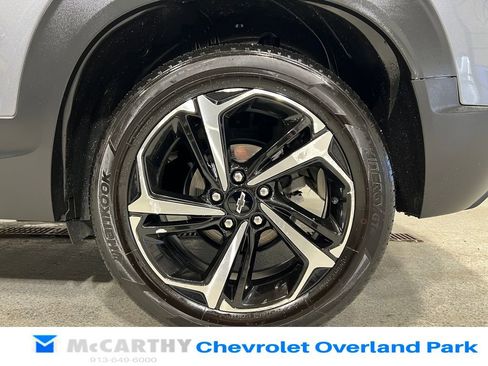 Used 2022 Chevrolet TrailBlazer RS w/ Sun and Liftgate Package image 32