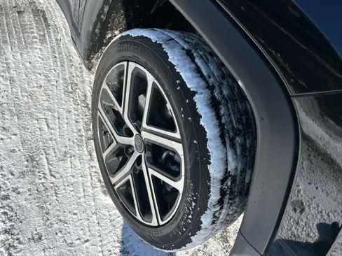 Used 2025 Jeep Compass Limited w/ Sun & Sound Group image 24