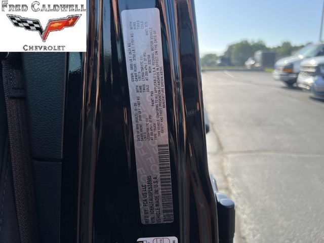 Used 2023 Jeep Gladiator Sport AWD/4WD image 39