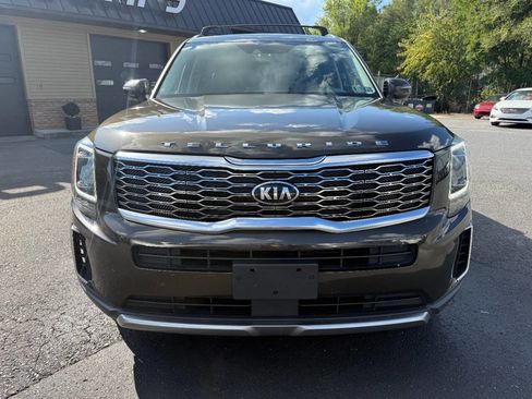 Used 2020 Kia Telluride EX AWD/4WD image 2