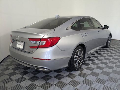 Used 2020 Honda Accord Touring image 25