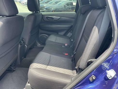 Used 2020 Nissan Rogue S FWD image 13