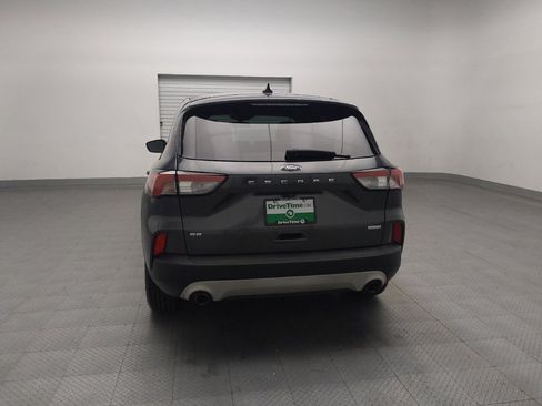 Used 2020 Ford Escape SE image 6