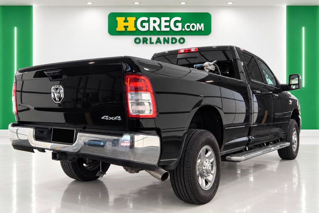 Used 2024 RAM 2500 Tradesman w/ Chrome Appearance Group AWD/4WD image 6