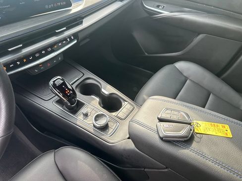 Used 2025 Cadillac XT4 Sport w/ LPO, Floor Liner Package AWD/4WD image 18