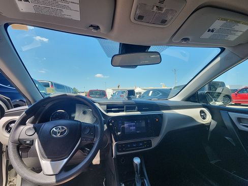 Used 2019 Toyota Corolla LE FWD image 15