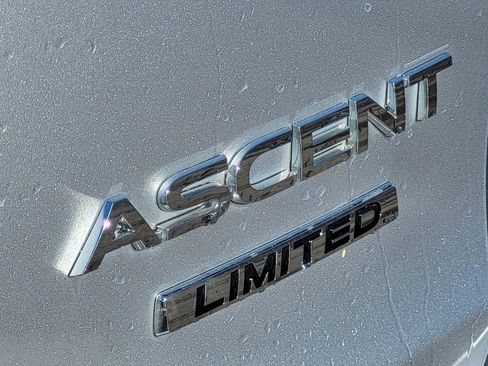 Used 2020 Subaru Ascent Limited w/ Popular Package #2A image 11