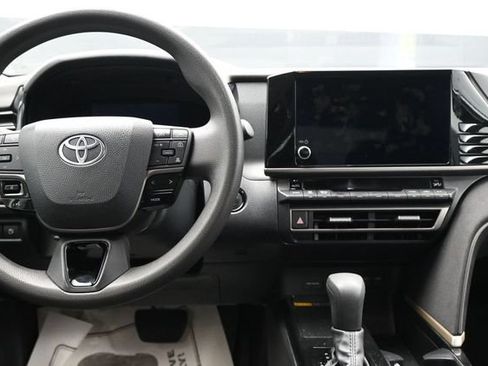 Used 2025 Toyota Camry LE FWD image 22
