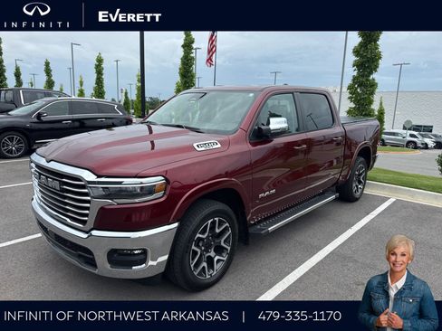 Used 2025 RAM 1500 Laramie AWD/4WD image 1