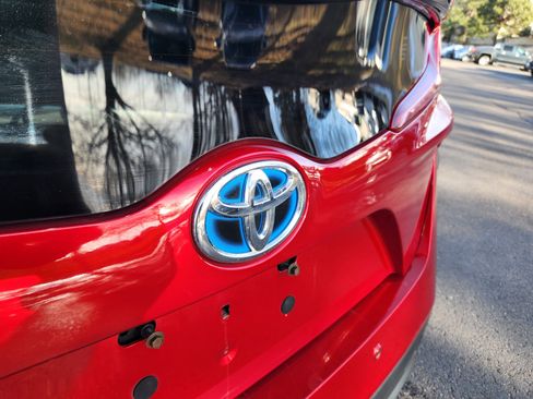 Used 2017 Toyota Prius Prime Advanced image 17