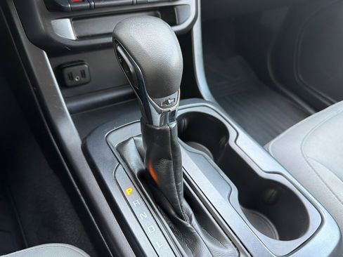 Used 2022 Chevrolet Colorado W/T w/ WT Convenience Package image 19