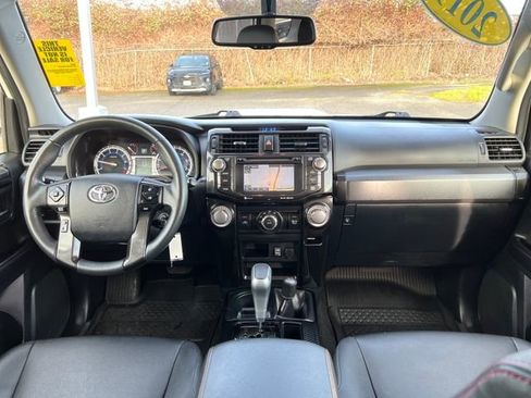 Used 2019 Toyota 4Runner TRD Off-Road Premium image 12