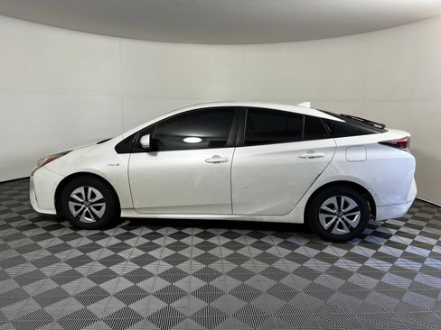 Used 2018 Toyota Prius Three w/ Advanced Technology Package FWD image 8