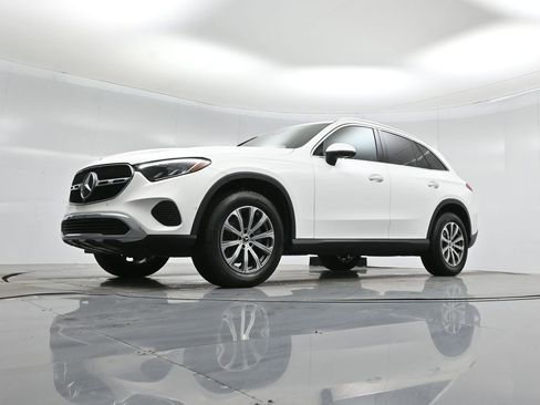 Used 2024 Mercedes-Benz GLC 300 image 44