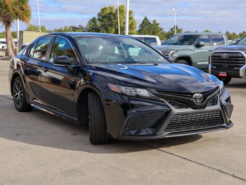 Used 2023 Toyota Camry SE image 21