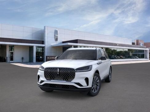 New 2026 Lincoln Aviator 2WD image 2