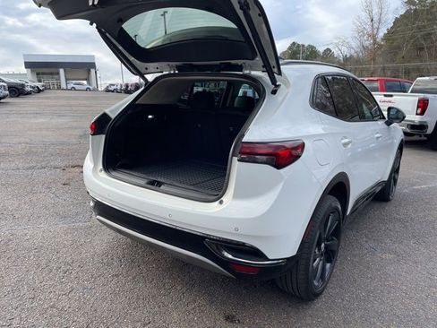 Used 2022 Buick Envision Essence w/ Sport Touring Package image 28