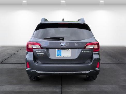 Used 2017 Subaru Outback 3.6R Limited AWD/4WD image 7