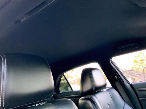 Used 2015 Chrysler 300 S image 13