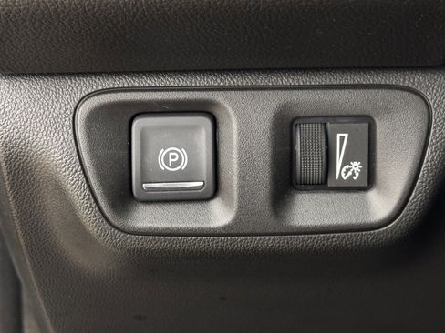 Used 2023 GMC Acadia SLE w/ Elevation Edition image 24