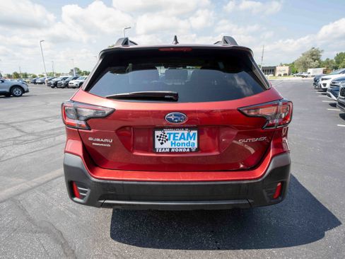 Used 2022 Subaru Outback Premium AWD/4WD image 5