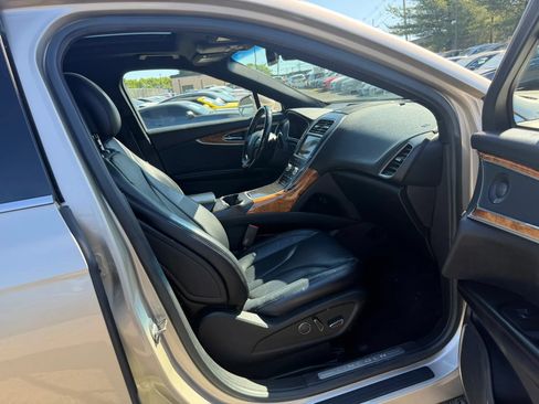 Used 2017 Lincoln MKX Reserve w/ Lincoln MKX Climate Package AWD/4WD image 27