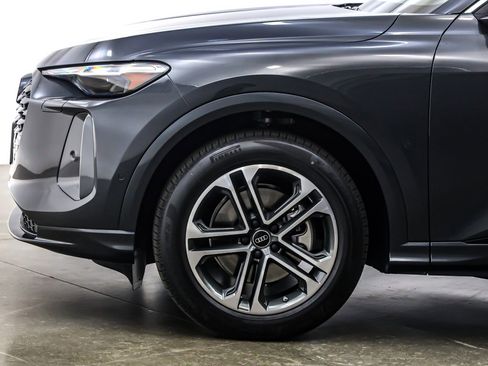 New 2025 Audi Q5 Prestige image 10