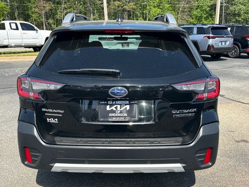 Used 2020 Subaru Outback Touring XT AWD/4WD image 4
