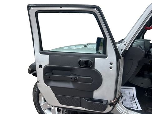 Used 2009 Jeep Wrangler Unlimited X AWD/4WD image 27