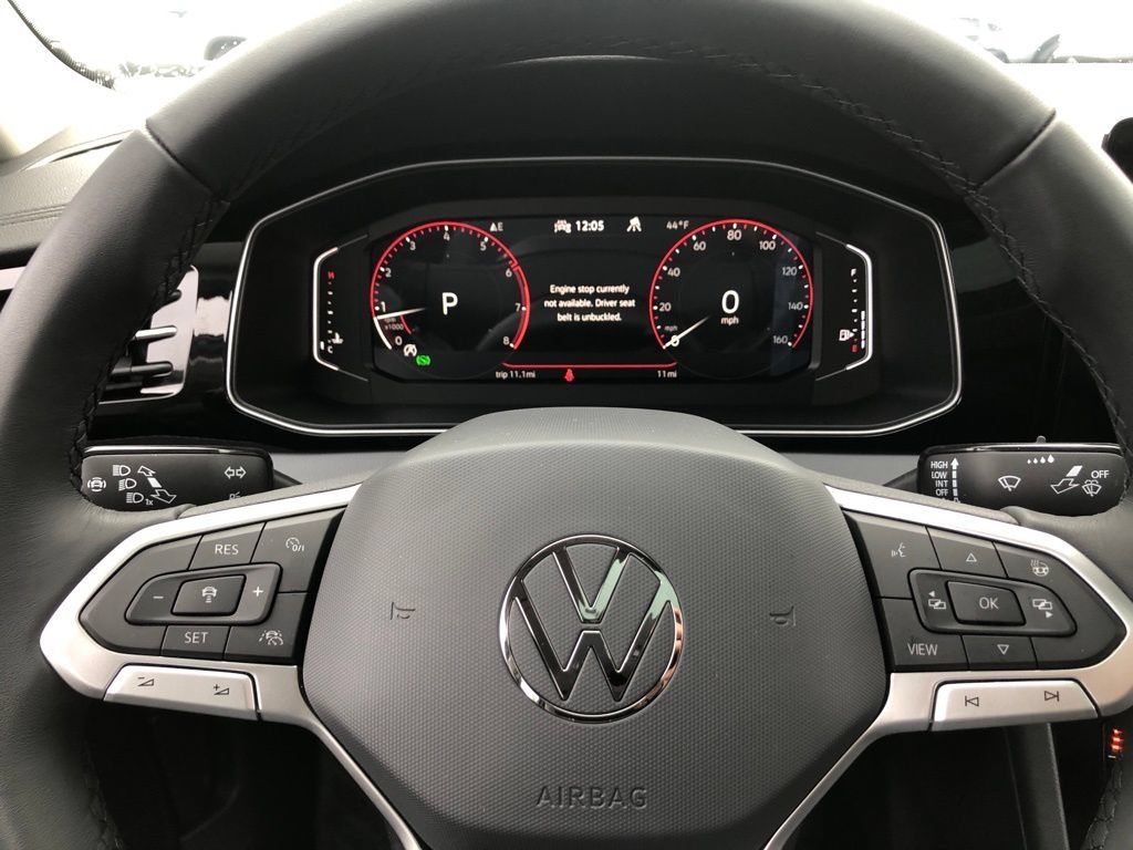 Used 2026 Volkswagen Jetta SEL FWD image 14