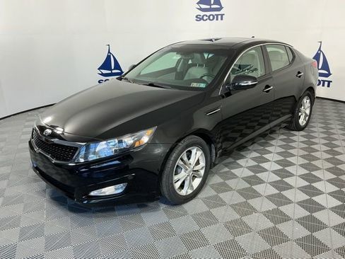 Used 2013 Kia Optima EX w/ Premium Pkg image 3