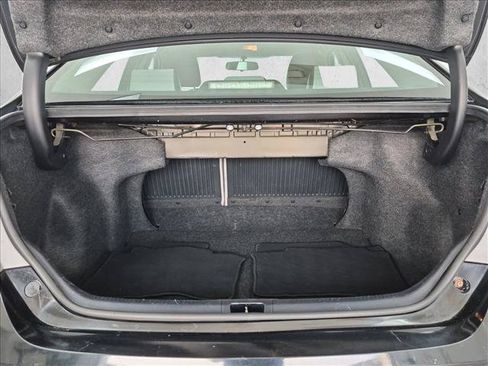 Used 2015 Toyota Camry SE FWD image 6