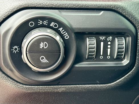 Used 2020 Jeep Gladiator Rubicon image 12