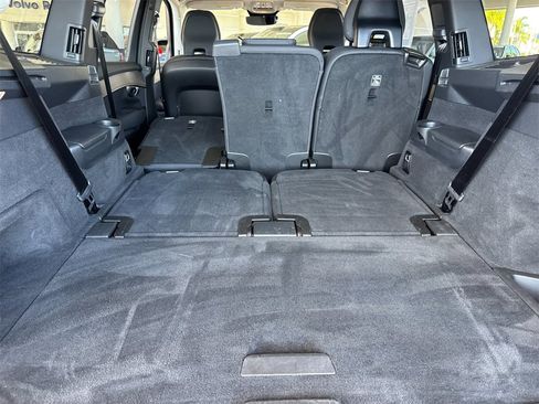 Certified 2025 Volvo XC90 B6 Plus image 15