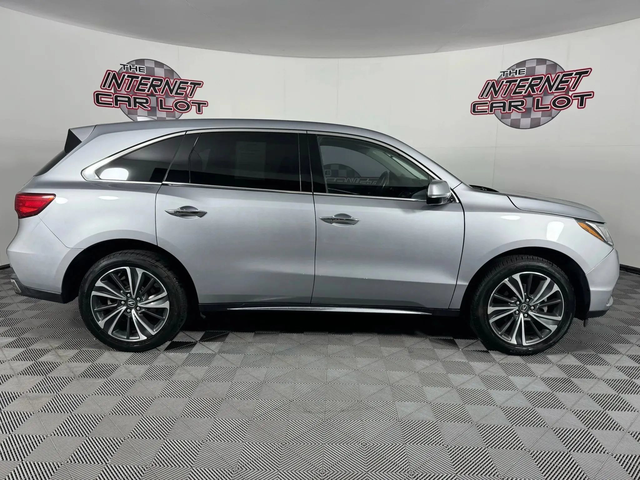 Used 2020 Acura MDX w/ Technology Package FWD image 8