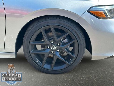 Used 2025 Honda Civic Sport image 10