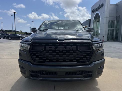 New 2026 RAM 1500 4x4 Crew Cab image 2
