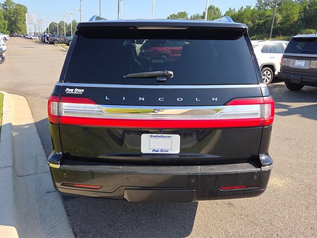 Used 2019 Lincoln Navigator Reserve AWD/4WD image 11