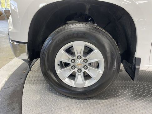 Used 2025 Chevrolet Silverado 1500 LT image 10