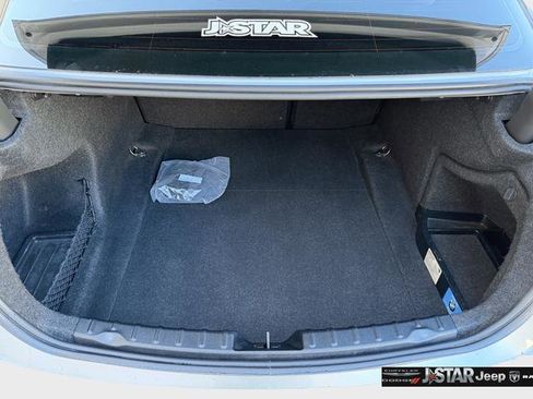 Used 2018 BMW M3 image 32