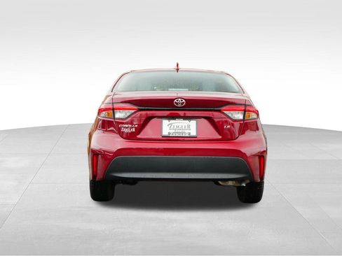 Used 2026 Toyota Corolla LE image 6