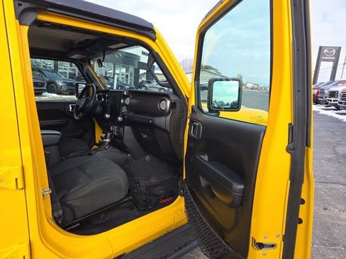 Used 2019 Jeep Wrangler Unlimited Sport S image 11