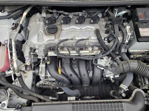 Used 2022 Toyota Corolla LE image 30