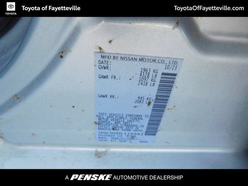 Used 2024 Nissan Altima 2.5 SV FWD image 11