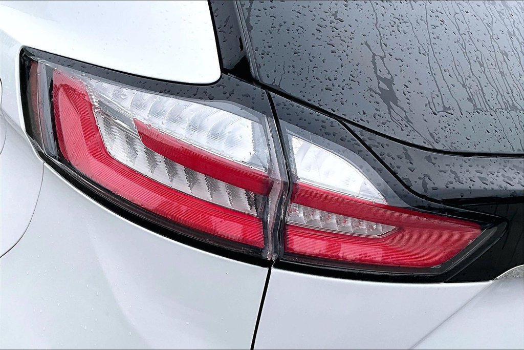 Used 2020 Ford Edge SE AWD/4WD image 23