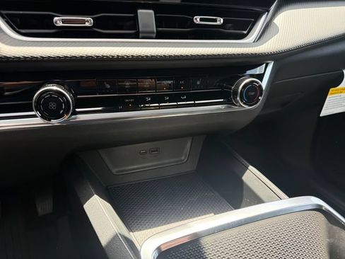 New 2027 Chevrolet Equinox LT FWD image 28