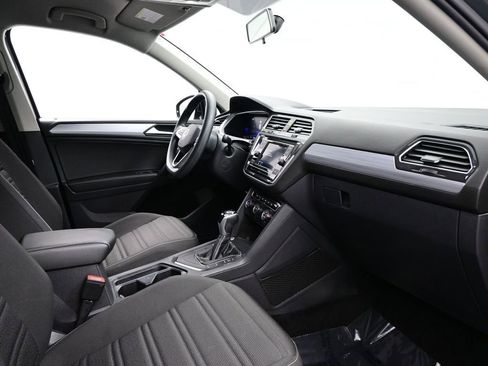 Used 2022 Volkswagen Tiguan S image 12